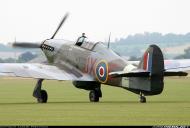 Asisbiz Airworthy Warbird Hawker Hurricane IIc RAF 1Sqn JXE PZ865 08