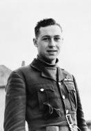 Asisbiz Aircrew RAF 242Sqn William Willie McKnight Sep 1940 IWM CH1321