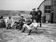 Asisbiz Aircrew RAF 615Sqn at Abbeville during Battle of France 1940 IWM C1609