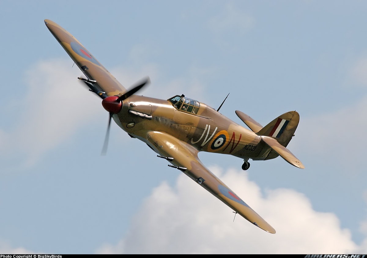 Asisbiz Airworthy Hawker Hurricane Ii Warbird G Hury Marked As Raf 6sqn Jv N Kz321 Airshow Collection 13