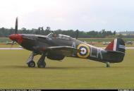 Asisbiz Airworthy Warbird Hurricane MkI RAF 87Sqn LKA Ian Gleed P2798 England 1941 07