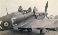 Asisbiz Hawker Hurricane IIb SAAF 1Sqn AXE 1942 01