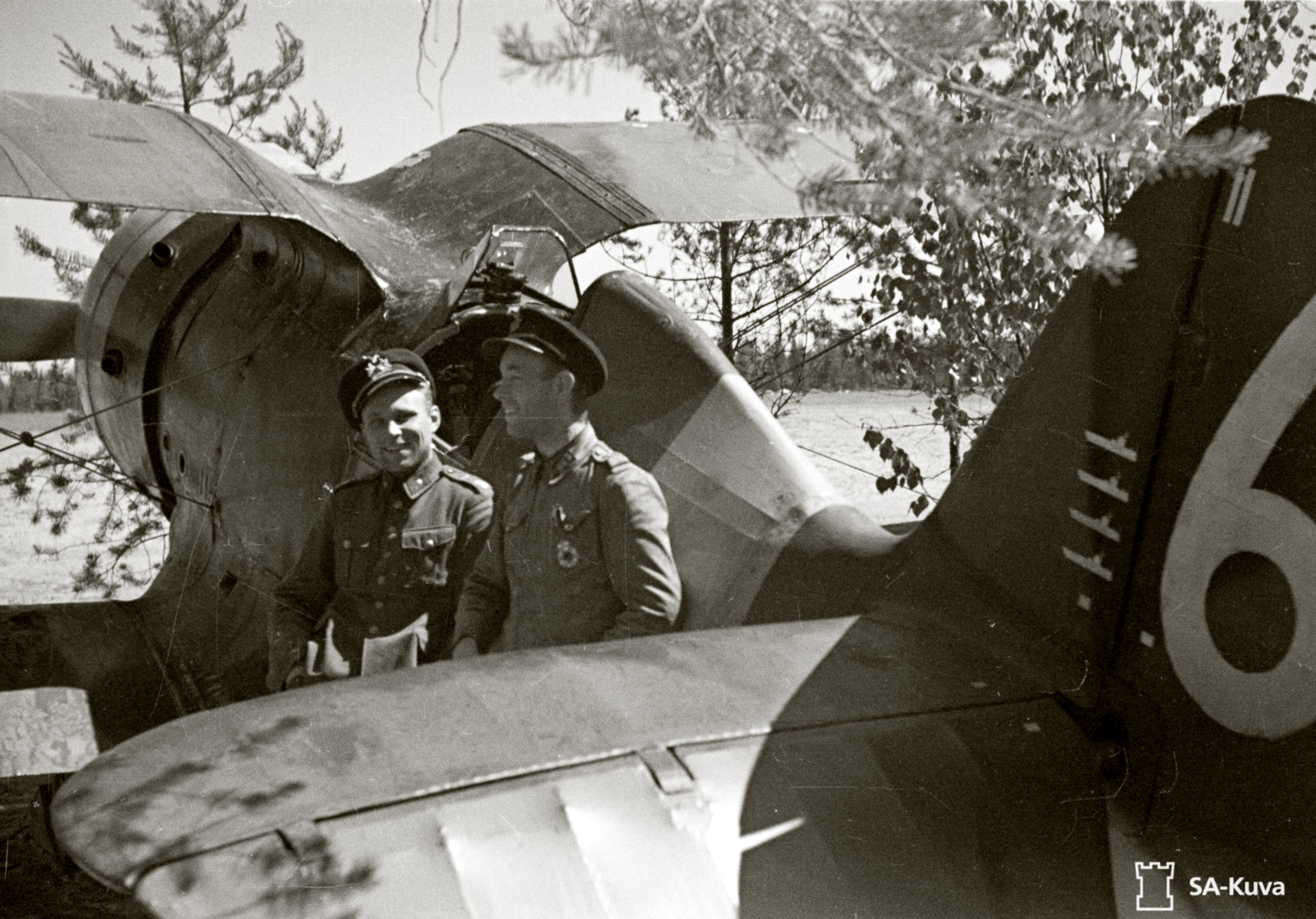 Ilmavoimat Polikarpov I 153 FAF as IT16 Capt Ahonius at Rompotin 9th Jul 1942 03