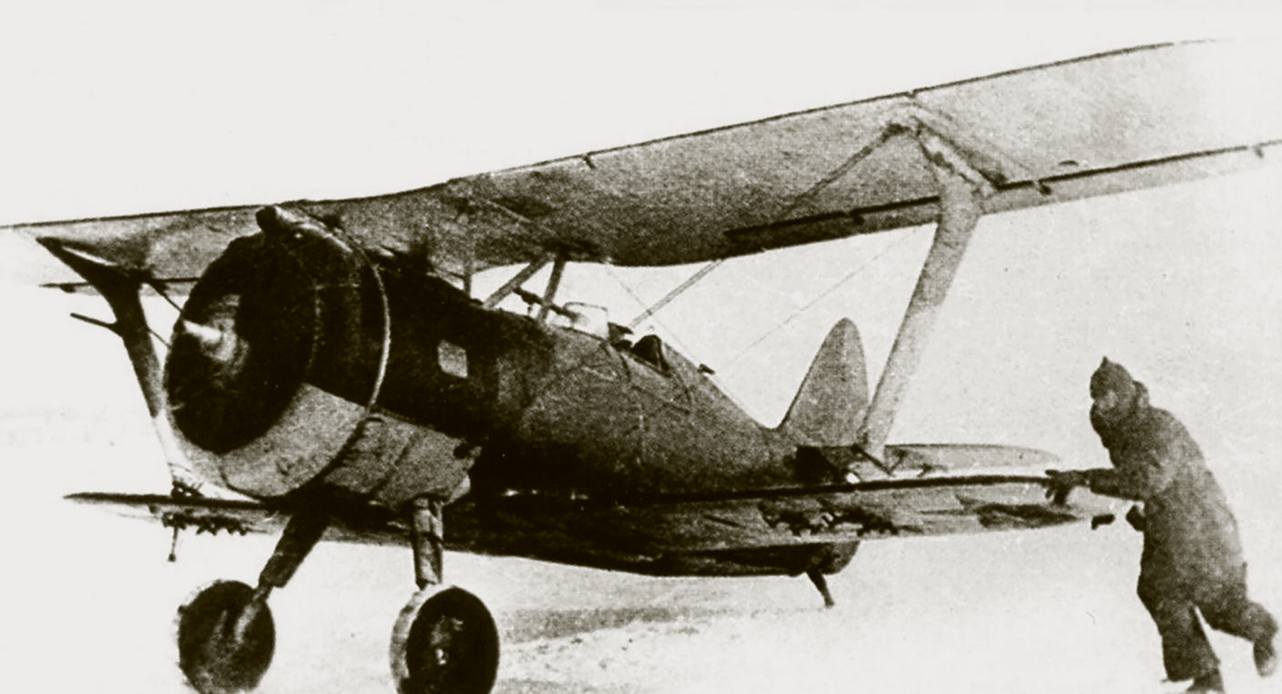WW Polikarpov I 153 unknown unit being guided during taxiing Soviet Finnish war 1940 01