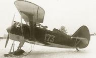 Asisbiz WW Polikarpov I 153 152IAP DRAE Yellow 173 forced landed on Lake Oulunjarvi became FAF VH 11 24th Dec 1939 02