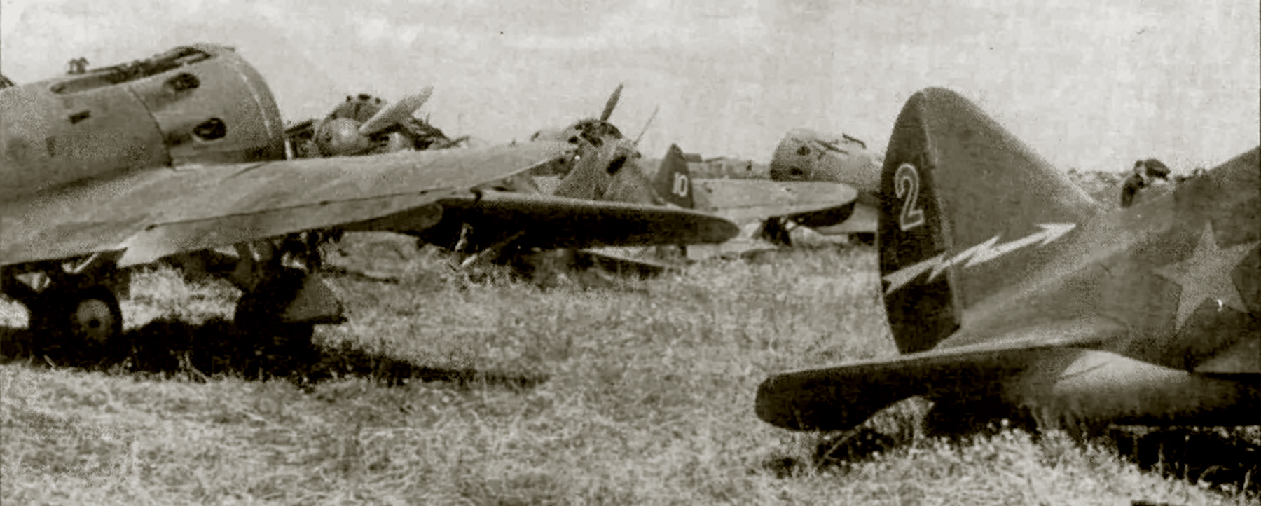 Polikarpov I 16 type 28 89IAP 1Sqn Red 2 sn 2821311 captured during the Barbarosa onslaught 1941 01