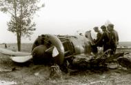 Asisbiz Polikarpov I 16 force landed being inspected by German personnel Barbarosa 1941 ebay 01