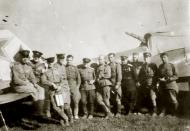 Asisbiz Ilyushin Il 2 Sturmovik 174GvShAP with HSU Nikolai Sergeevich Latskov (6th right) with his comrades 01