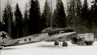 Asisbiz Ilyushin Il 2 Sturmovik 33GvShAP in winter camouflage early 1943 01