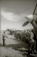 Asisbiz Ilyushin Il 2 Sturmovik 502ShAP group photo during mission briefing 1944 02
