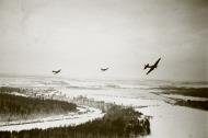 Asisbiz Ilyushin Il 2 Sturmoviks flying over Nazi positions near Moscow RIAN2564
