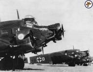 Asisbiz Junkers Ju 52 3.KGrzbV9 4V+DL 1941 01
