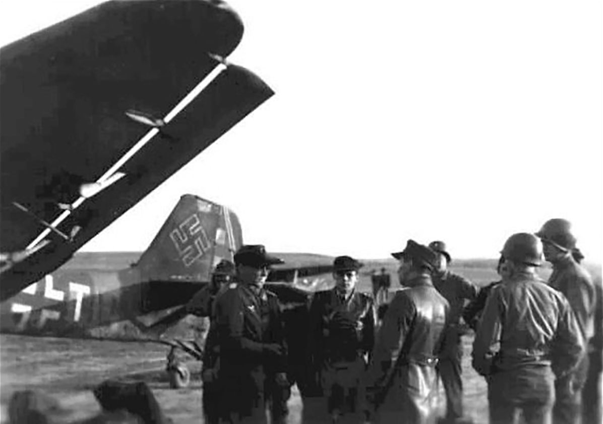 Junkers Ju 87D5 Stuka 10.(Pz)SG2 (T6+TU) surrendering to US forces Kitzingen 1945 02