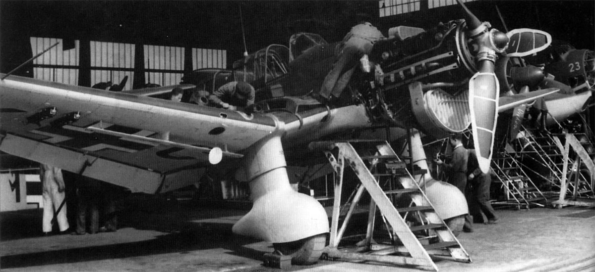Aircraft factory Junkers Ju 87B1 Stuka Stammkennzeichen code Stkz YC+xx Bremen plant 01
