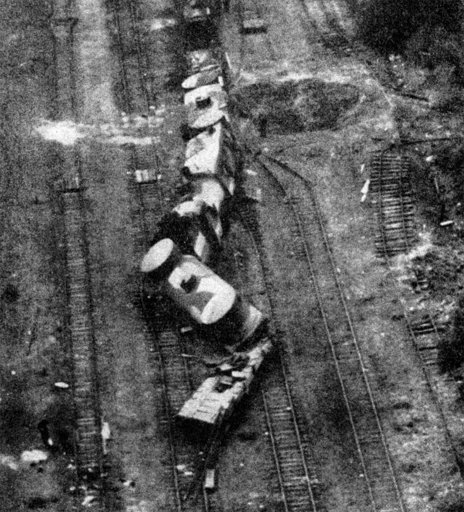 Ground targets hit by Stukas Soviet armored train destoryed during operation Barbarossa 01
