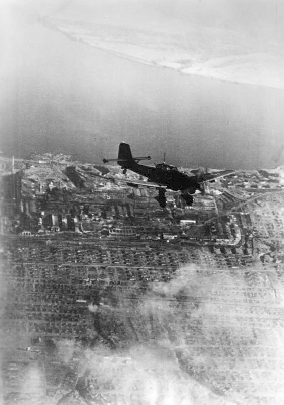 Junkers Ju 87B Stuka during the Battle of Stalingrad Bundesarchiv Bild 183 J20509