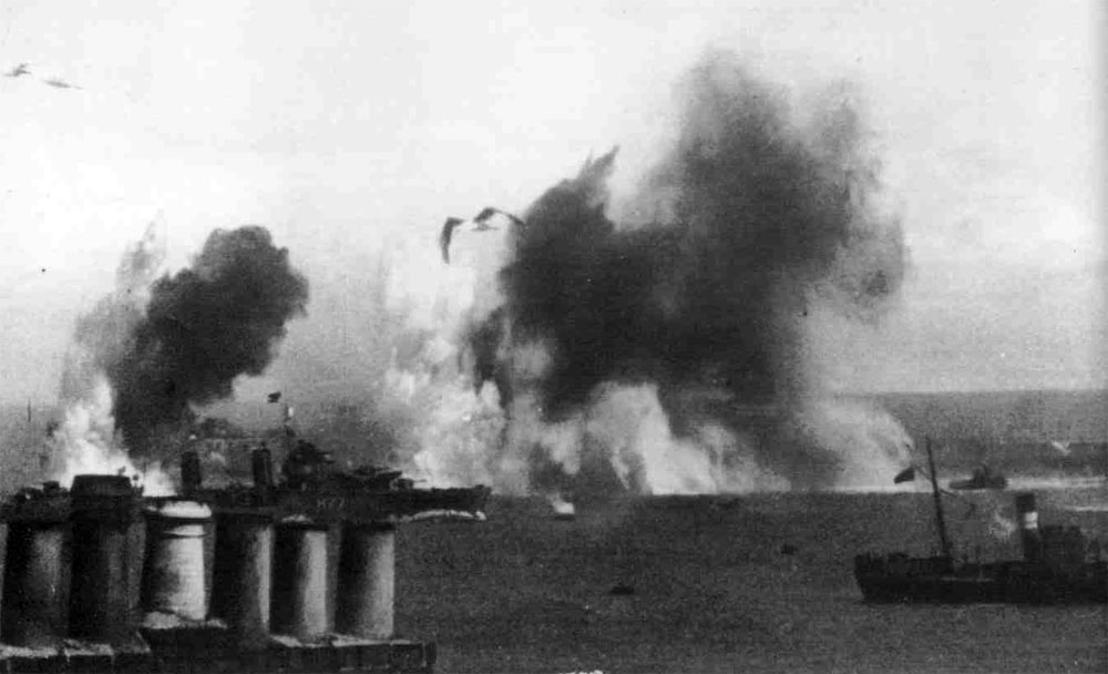 Naval targets hit by Stukas Dover Harbor England 1940 01