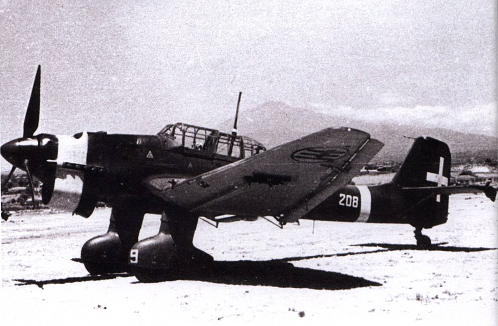 Junkers Ju 87B Picchiatelli RA 101 Gruppo 208a Squadriglia Yellow 9 Sicily 1941 01