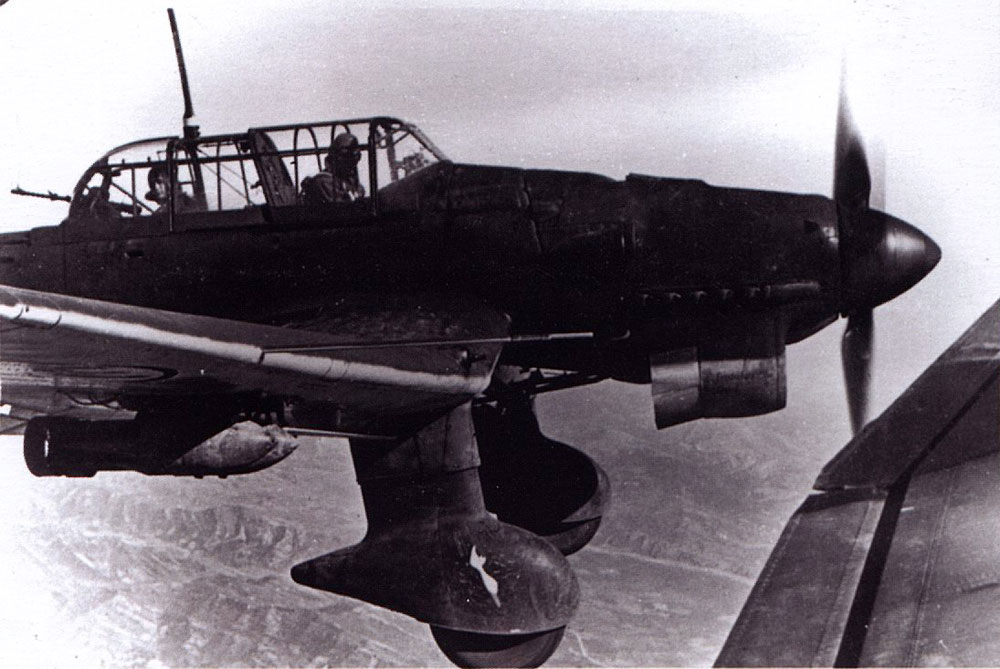 Junkers Ju 87B2 Picchiatelli RA 97 Gruppo carring for 50kg bombs 1941 01