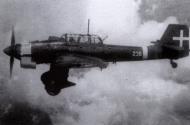 Asisbiz Junkers Ju 87B Picchiatellis RA 97 Gruppo 238 Squadriglia 1940 01