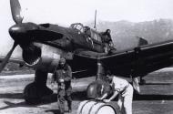 Asisbiz Junkers Ju 87R2 Picchiatelli RA 97 Gruppo 238 Squadriglia Lecce Galatina during Albannia campaign 1941 01