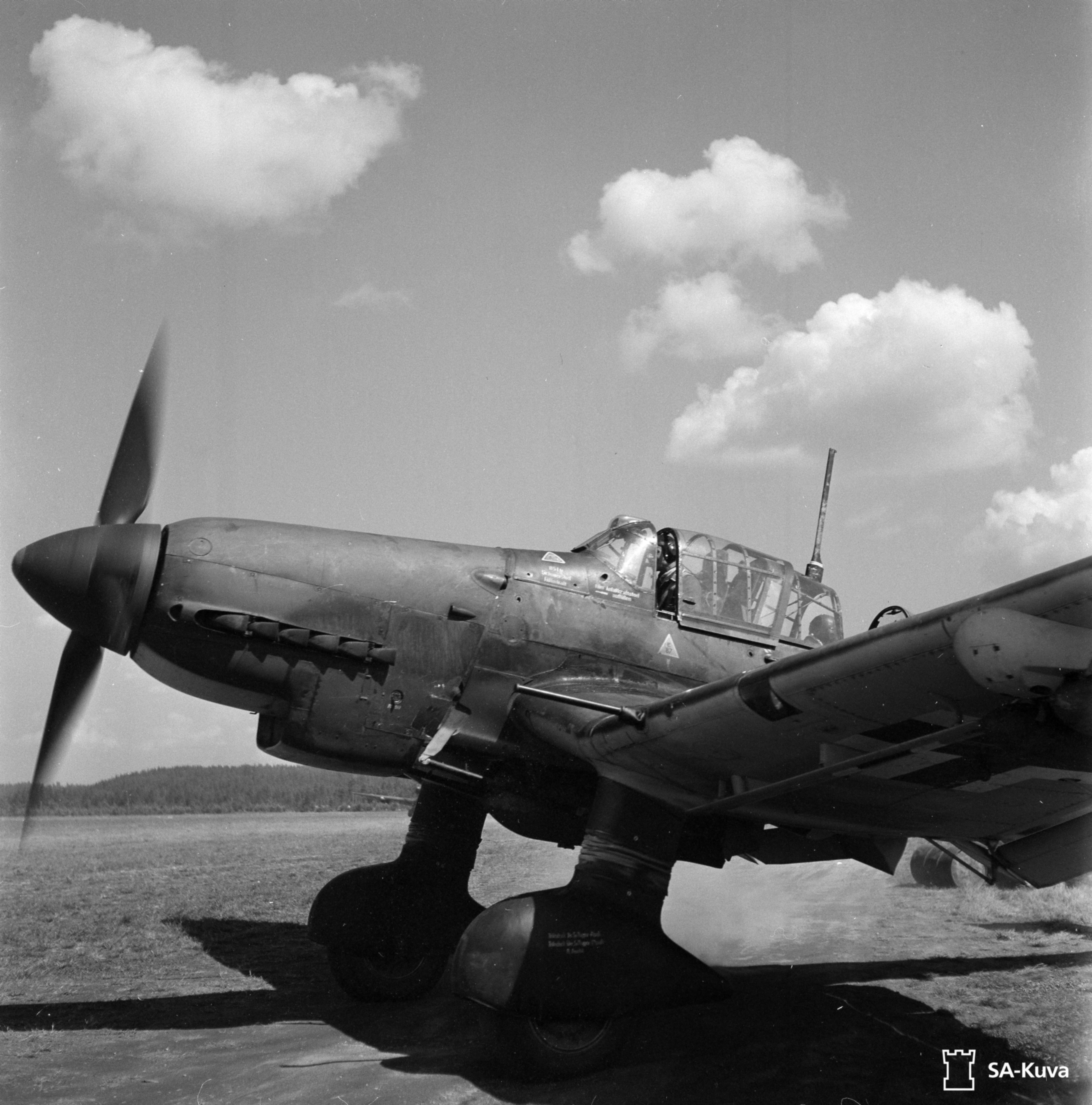 Туман пикирующий бомбардировщик. Ju87d Junkers. Junkers ju 87 Stuka. Junkers ju-87d-5 Stuka. Junkers ju 87d-5.