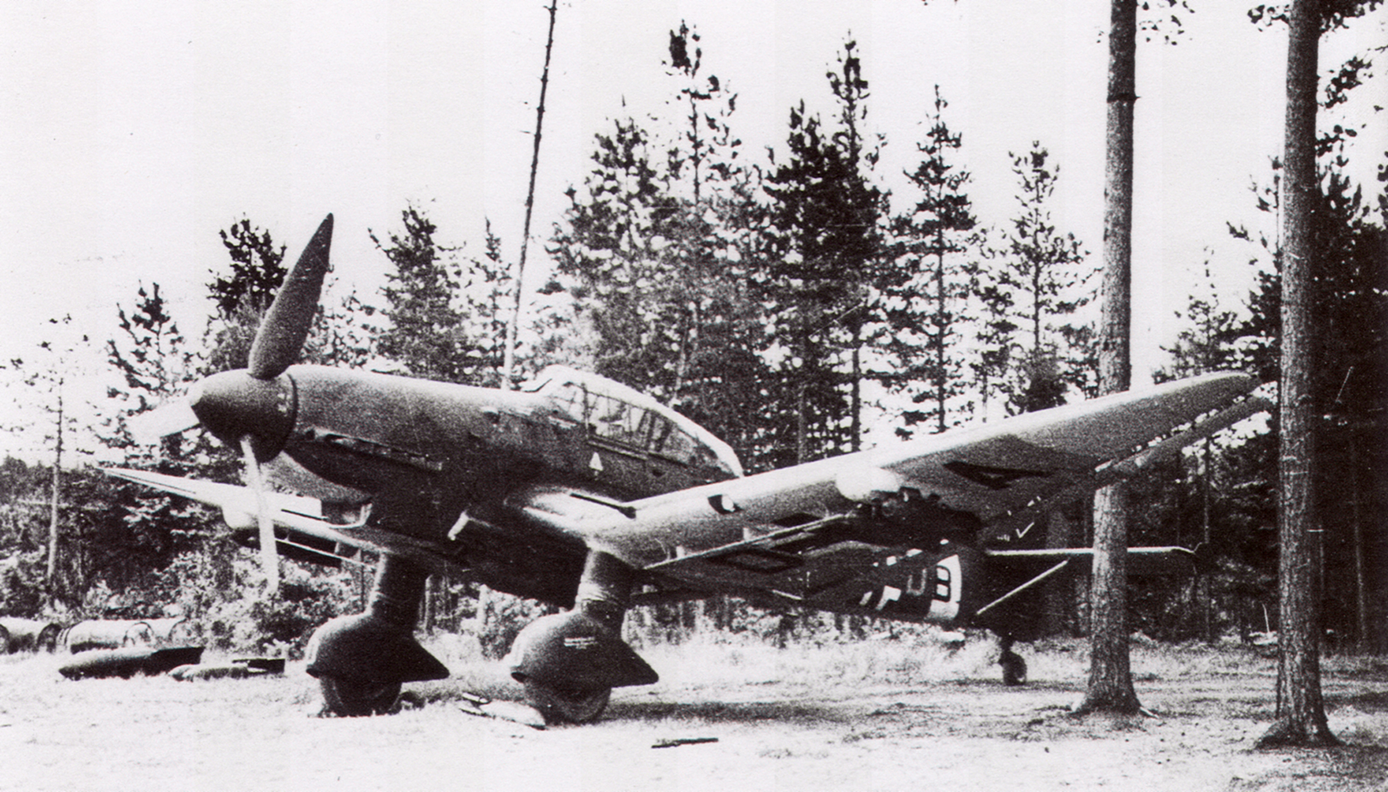 Junkers Ju 87D5 Stuka Stab I.SG3 (S7+DB) Karelian Jun Jul 1944 01