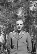 Asisbiz Aircrew Luftwaffe SG3 Hans Hannes Topfer at Utti 9th Jul 1944 01
