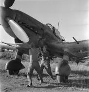 Asisbiz Junkers Ju 87D5 Stuka 3.SG3 S7+LL prior to taxing at Immola 2nd Jul 1944 07