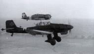 Asisbiz Junkers Ju 87R2 Stuka Stab I.StG1 6G+CB escorted by Fiat G50 358Sa North Africa 1941 01