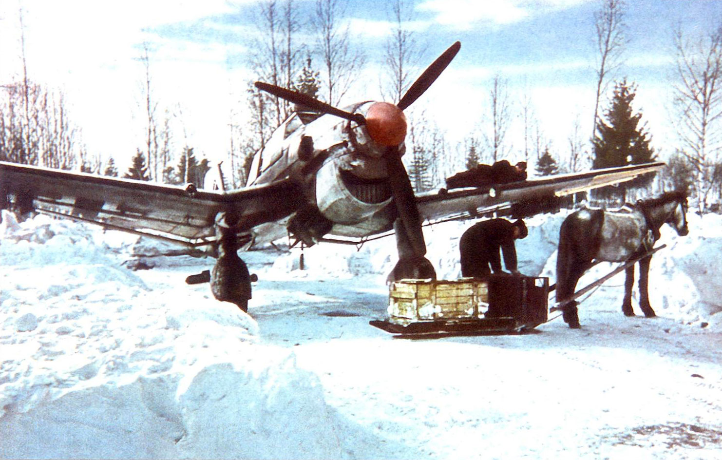 Junkers Ju 87B1 Stuka II.StG1 armed waiting dispersal 01