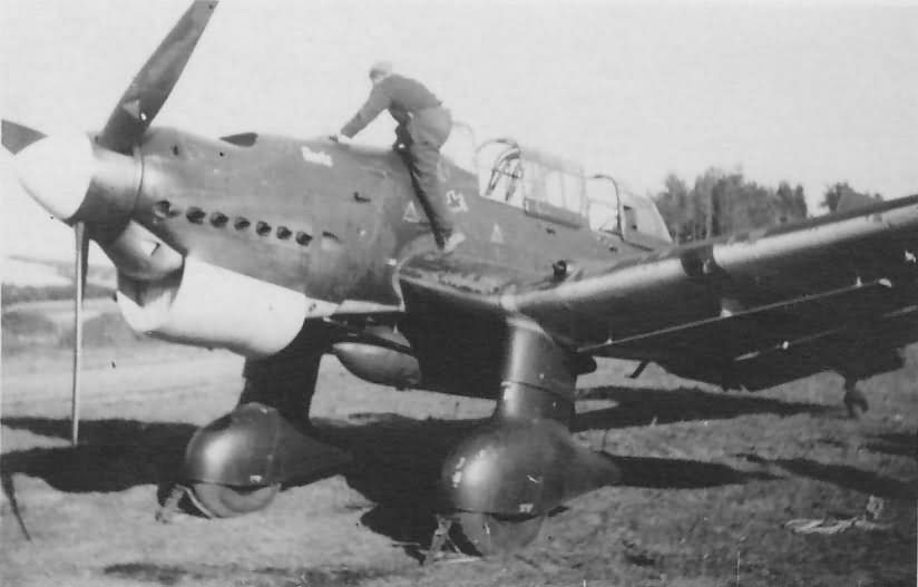Junkers Ju 87B1 Stuka StG1 Braunschweig Waggum 1939 01
