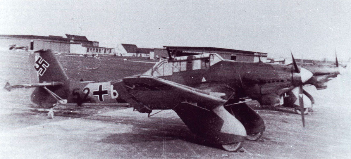 Junkers Ju 87A1 Stuka 3.StG165 (52+B13) Germany 1939 02