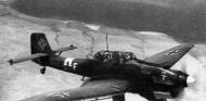 Asisbiz Junkers Ju 87R2 Stuka 4.StG2 T6+FM North Africa 01