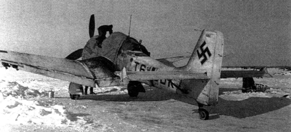 Junkers Ju 87D1 Stuka 2.StG2 (T6+DK) Czechoslovakia 1942 01