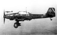 Asisbiz Junkers Ju 87D3 Stuka 4.StG2 T6+BM over Russia 1942 01