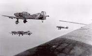 Asisbiz Junkers Ju 87D3 Stuka 4.StG2 T6+BM over Russia 1942 04