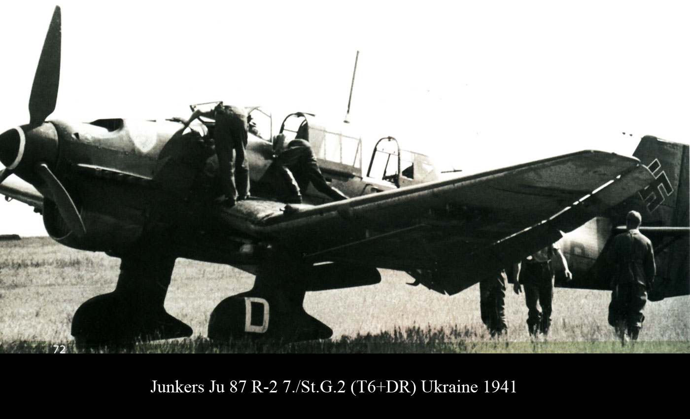 Junkers Ju 87R2 Stuka 7.StG2 (T6+DR) Ukraine 1941 03
