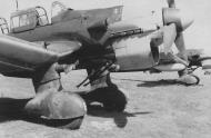 Asisbiz Junkers Ju 87R2 Stuka III.SG2 Yellow E and C Greece 1941 01