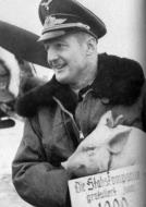 Asisbiz Aircrew Luftwaffe Stuka pilot Alwin Boerst after 1000 combat mission Jan 1944 01