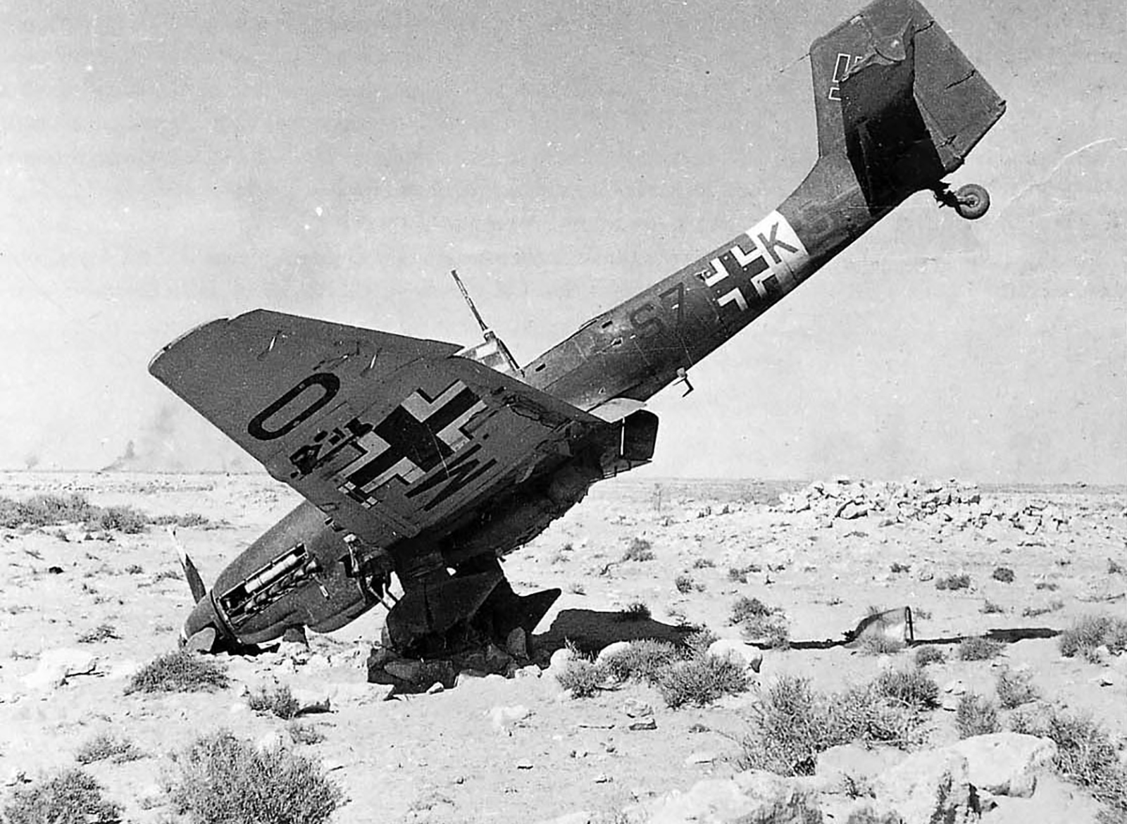Junkers Ju 87D1 Stuka 8.StG3 (S7+KS) Stkz xx+MO damaged during a force landing and abandoned Egypt 1942 01