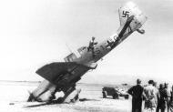 Asisbiz Junkers Ju 87B2Trop Stuka 2.StG3 S1+GK landing mishap Derna Libya 1940 01