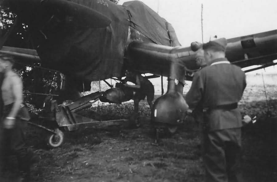 Junkers Ju 87B2 Stuka 4.StG77 (S2+IM) WNr 5659 being rearmed Bouchy near Evrecy August 1940 01