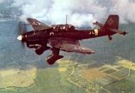 Asisbiz Junkers Ju 87B2 Stuka 7.StG77 F1+AR Arad Romania 1941 01