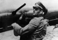 Asisbiz Aircrew Luftwaffe Stuka pilot Heinrich Zwipf III.StG77 Staffelkaptitan Ju 87D Kharkov 1943 KIA I.SG4 Apr 1944 01