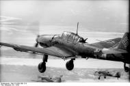 Asisbiz Junkers Ju 87D3 Stuka 4.StG77 S2+NM Wanderer 1943 01
