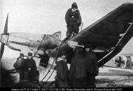 Asisbiz Junkers Ju 87D5 Stuka 2.StG77 S2+GK Bruno Majewsky and Wiesner Russia late 1942 01