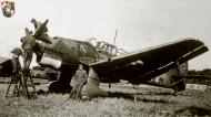 Asisbiz Junkers Ju 87B1 Stuka 4.(St)TrGr186 J9+AM with J9+CM background East Prussia Sep 1939 01