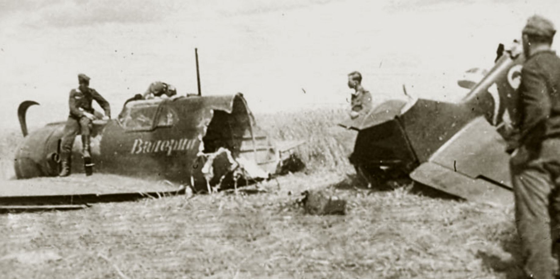Lavochkin La 5 xxIAP White 42 slogan Eskadrilya Valeriy Chkalow shot down Orel Kursk 1943 01