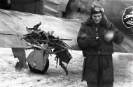 Asisbiz RA Regia Aeronautica Macchi MC200 Saetta 21 Gruppo Elis Bartoli shows flak after a sorte over Ukraine 1942 01